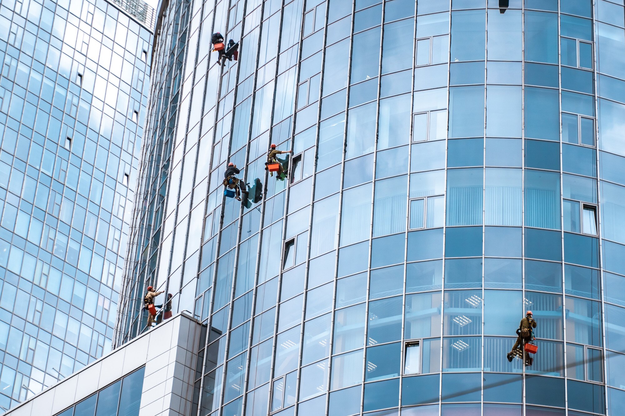 Vertex Plus: Dubai Facade Cleaning- The Best Your Building Can Looking
