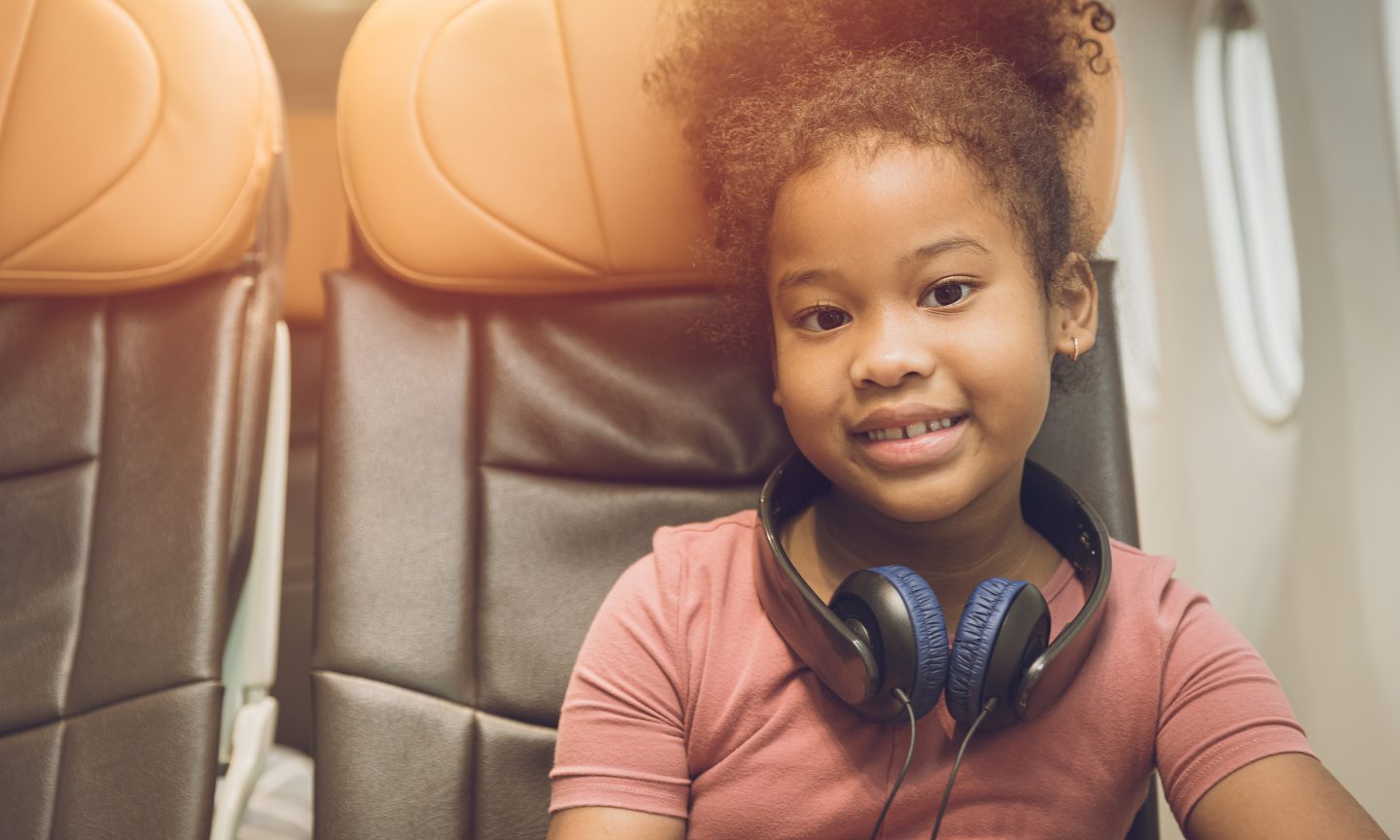 How to book a flight for unaccompanied minors on Swiss Air?