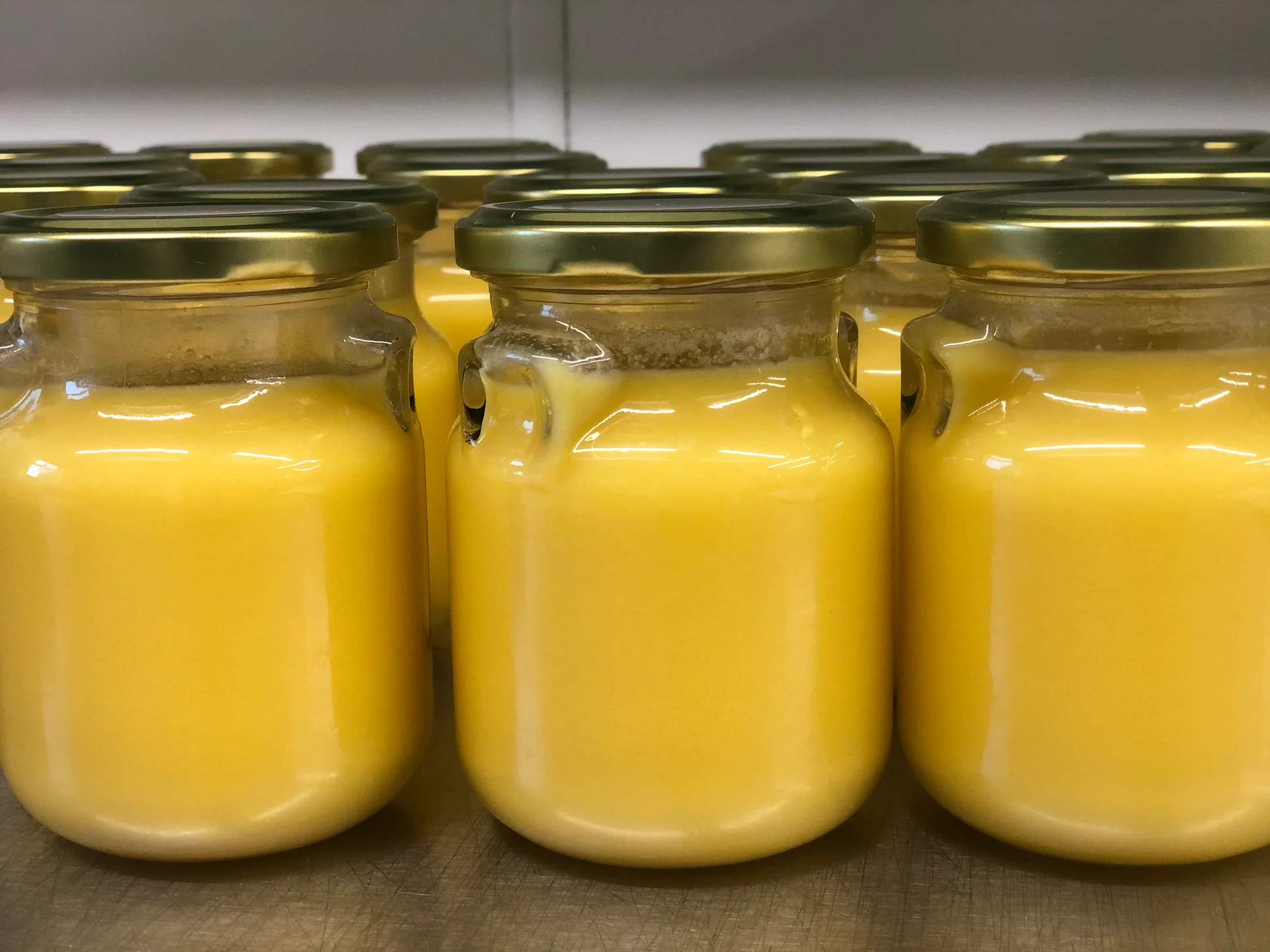 Buy Gir Cow Ghee 1kg Online – Price Comparison & Offers