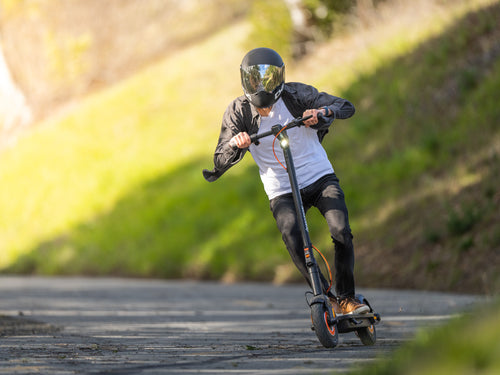 The InMotion RS: More Than Just Speed – Exploring its Build Quality, Durability, and Weather Resistance