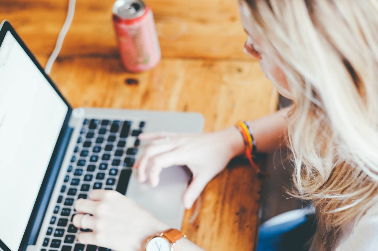 Is Guest Blogging an Effective Link Building Tactic?
