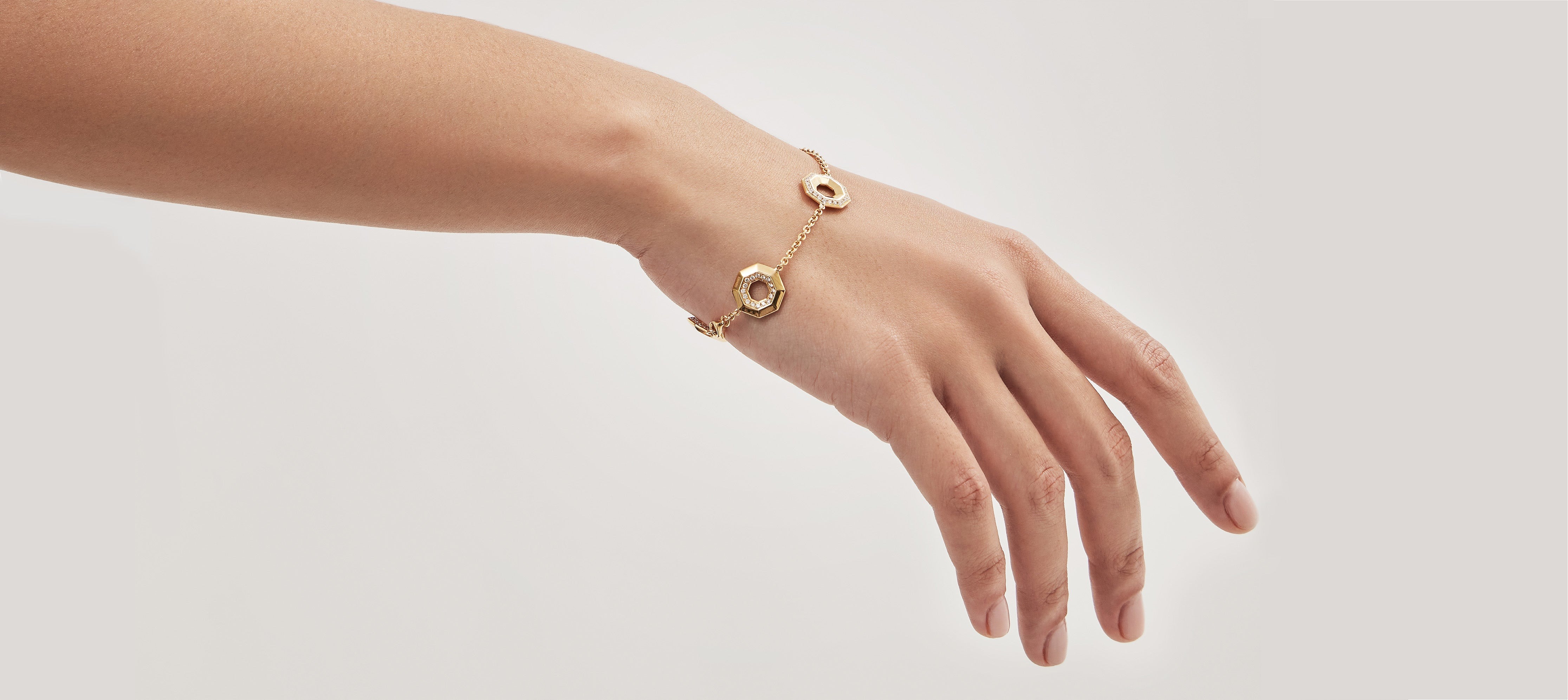 Diamond Bracelet Dubai