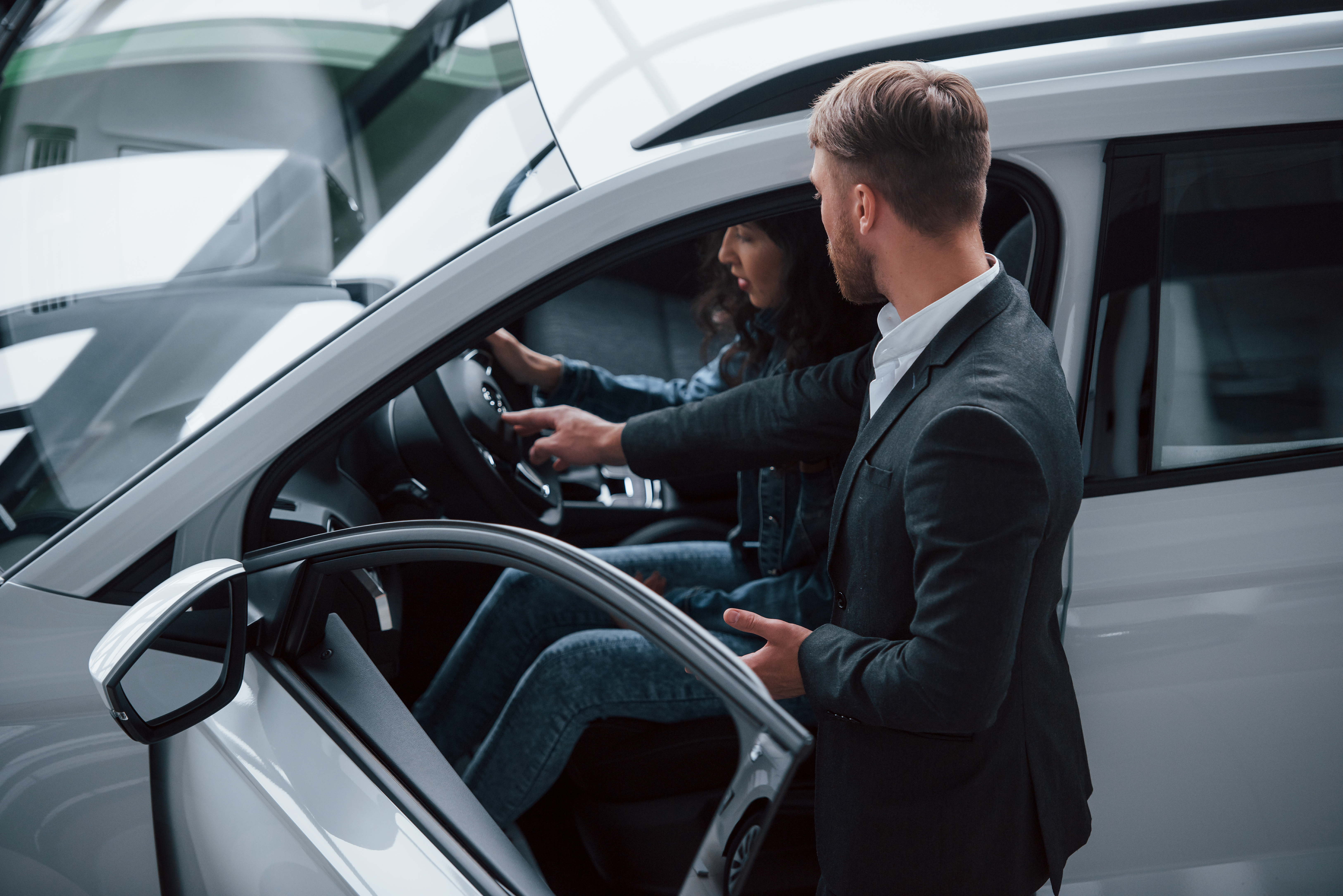 What to Look for in a Premium Luxury Chauffeur Experience