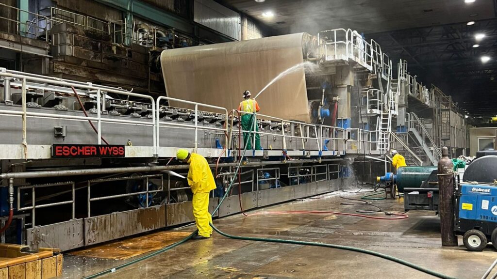 Sustainable Cleaning Practices in Industrial Environments