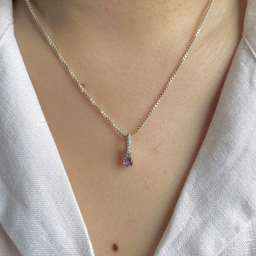 Amethyst Jewelry That Balances Chic And Power