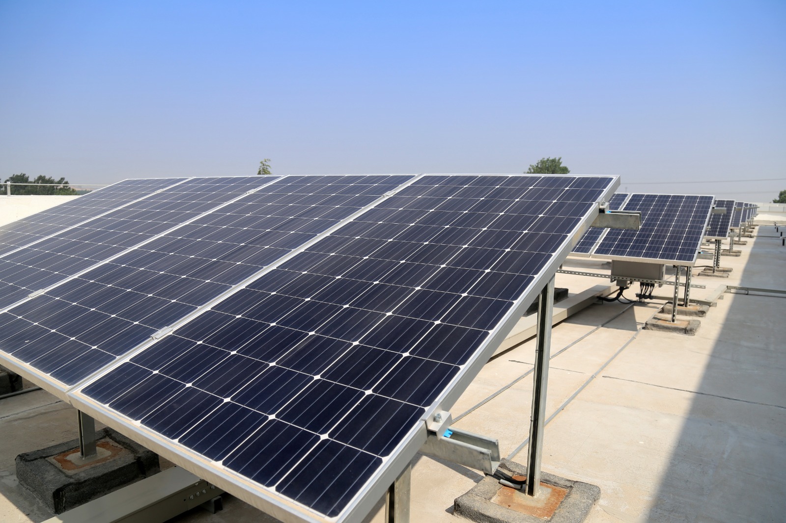 Advantages of Solar Power for the Residential & Commercial Sector