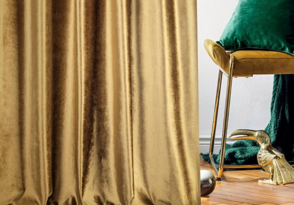 Where to Find the Best Gold Curtains for Living Room in Dubai