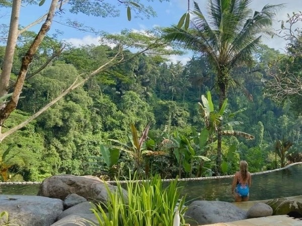 Daily Schedule at a Typical Yoga Retreat: What Happens Each Day?