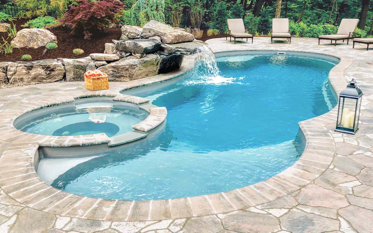 Why Hiring a Pool Maintenance Contractor Saves You Time, Money, and Headaches