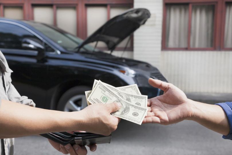 Why Brisbane Residents Prefer Local Cash for Cars Buyers Over Dealerships