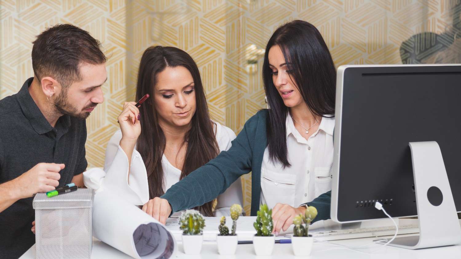 Building a Real Estate Mobile App? Why You Should Partner with a Custom Software Development Company