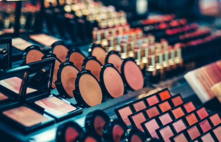 Glow Beyond Glam: The Evolution of Cosmetics in a Conscious World