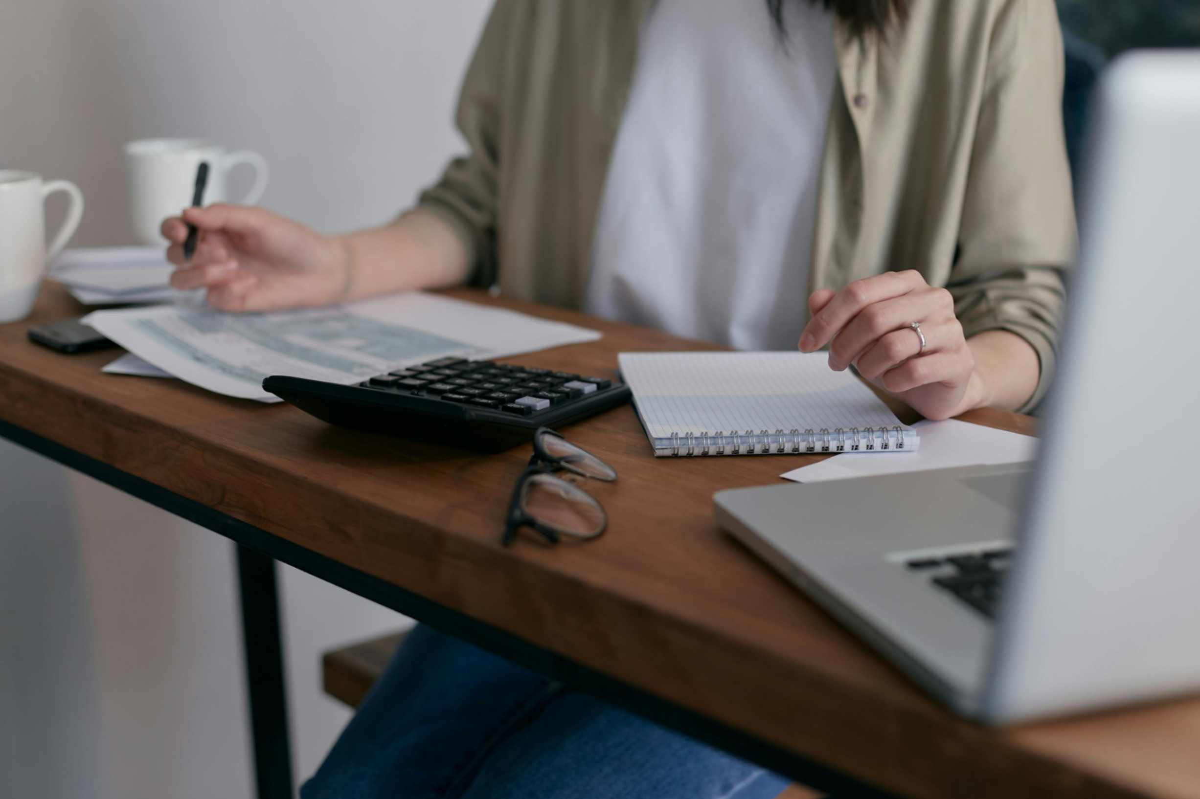 How a Credit Score Simulator Works When You Pay Off Debt