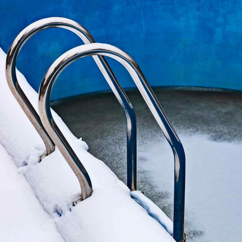 Pool Reinigen Lassen: Essential Steps for Pristine Water