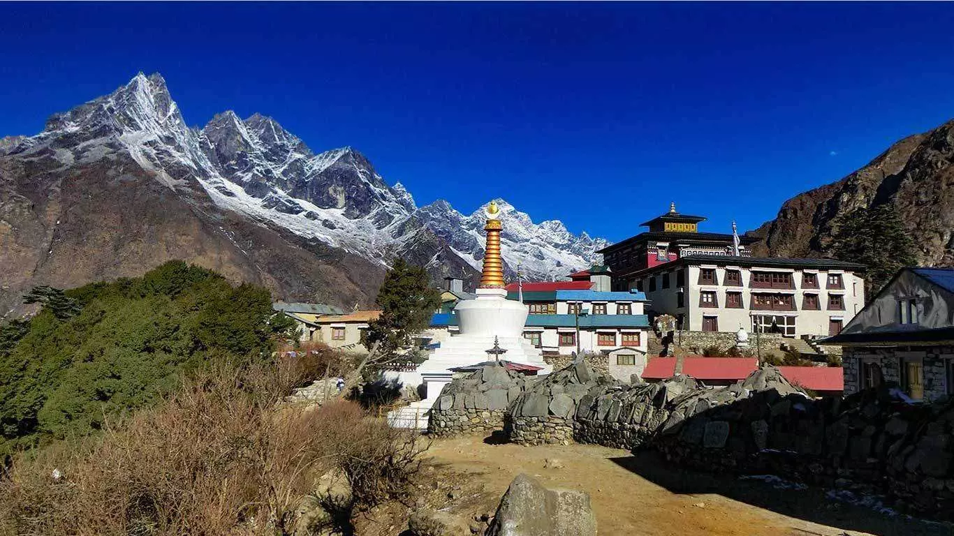 Packing List for the Everest Three Pass Trek: Essential Gear and Tips