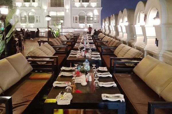 Best Restaurants in Faisalabad – Where to Eat in the City of Textiles