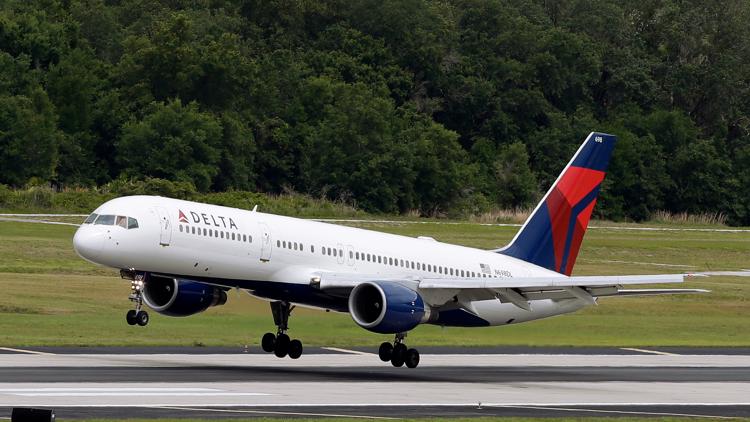 Flying Into Fear – A True Story of the Delta Flight Emergency Landing