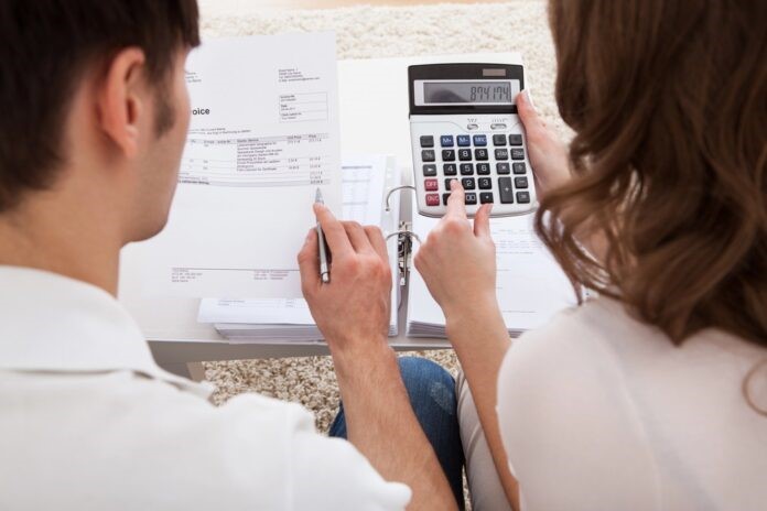 How to Create a Monthly Budget with Couponing in Mind