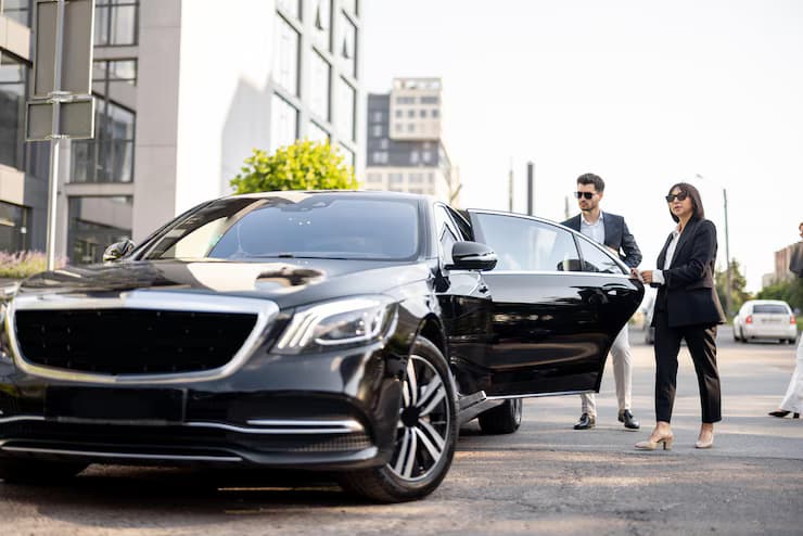 The Ultimate Guide to Booking a Chicago Limousine