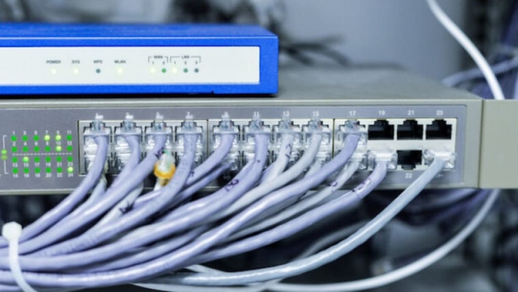 What is a Media Converter and How to Select the Right One?