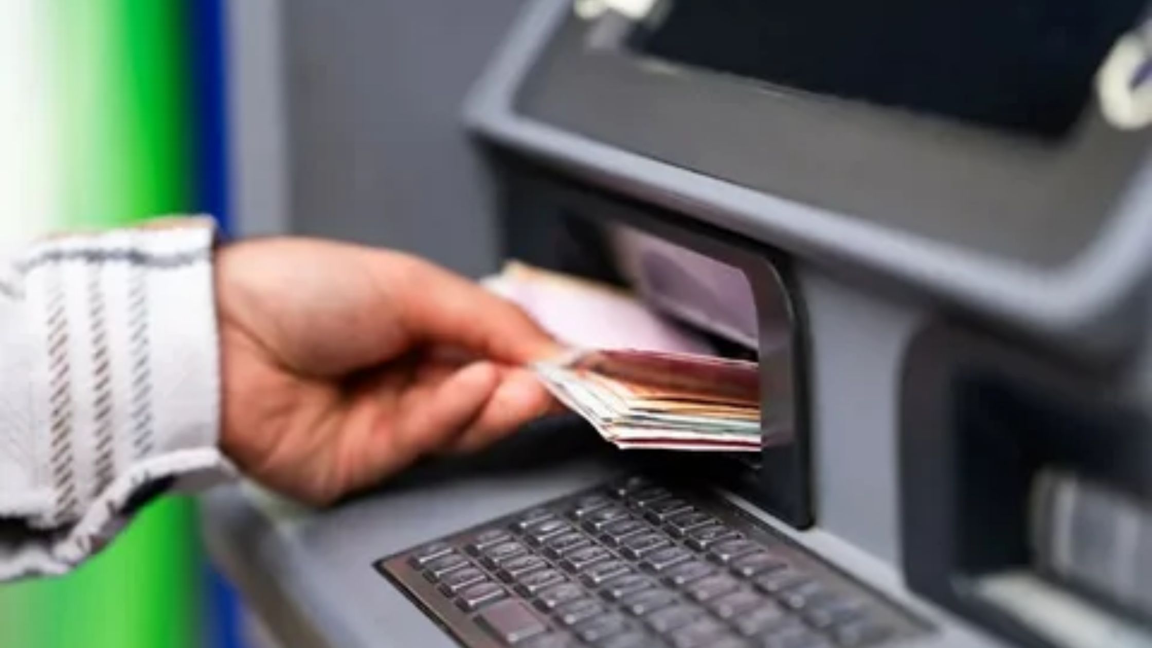 Easy Ways To Manage Cash Better At Your Business