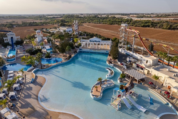 Breaking Ground: What Happens When You Hire a Pool Builder
