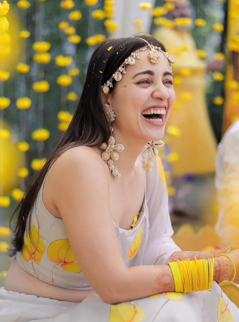 Elegant Bridal Hair Accessories | VAIDAAN Official Store