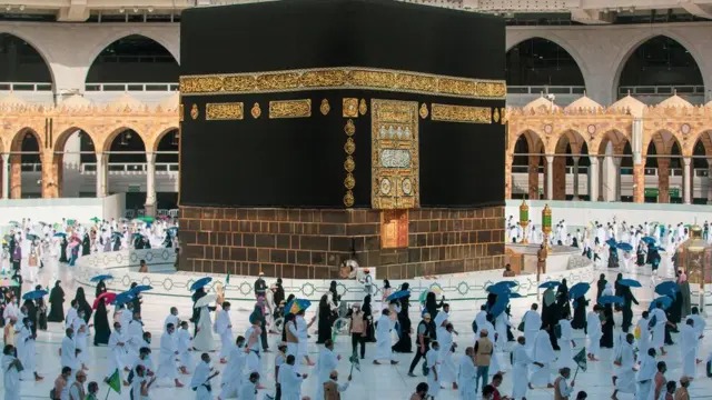 Discover the Best Cheap Umrah Packages for 2025 with Salah Travels