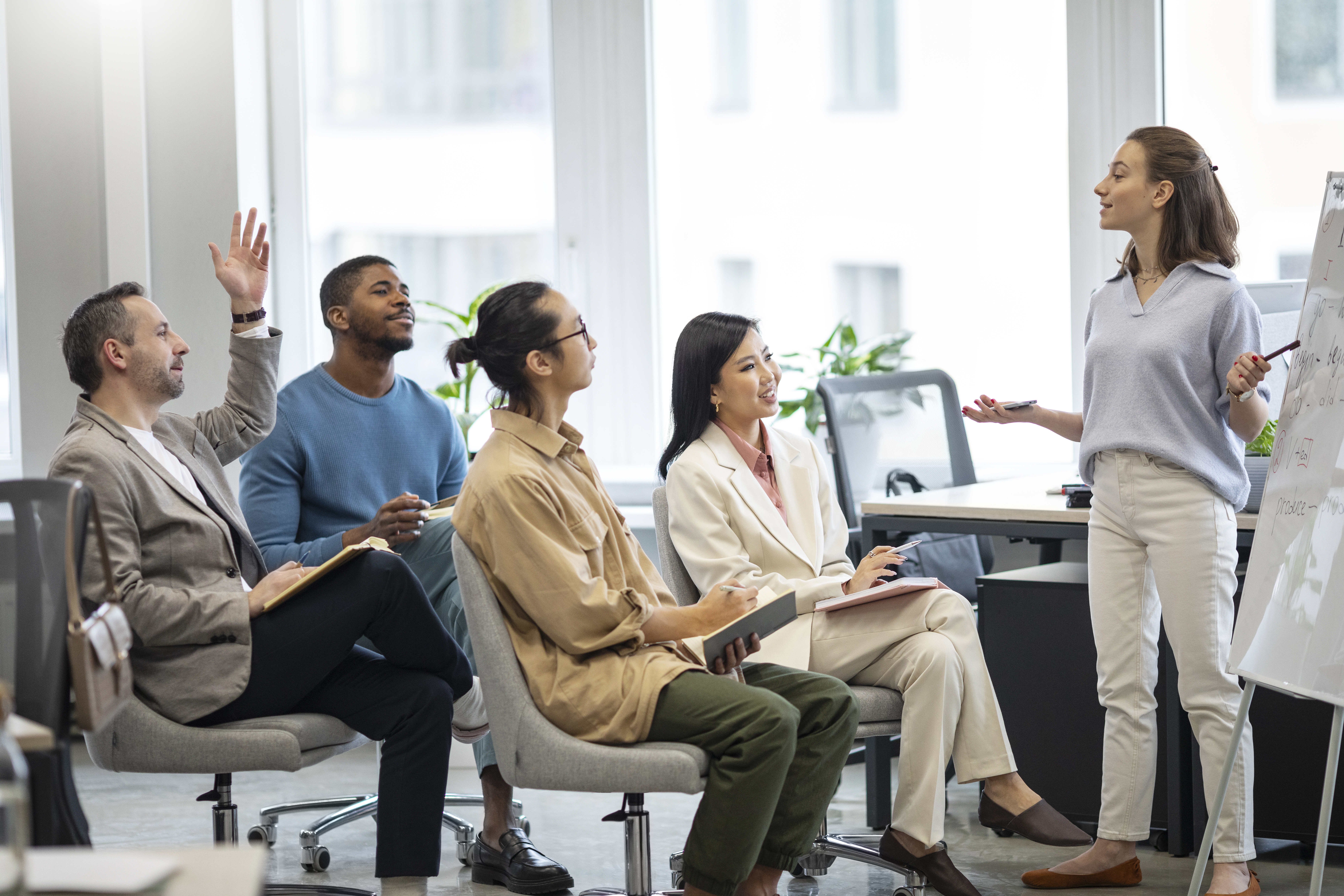 Why Is HR Training Essential for Career Growth in Noida?