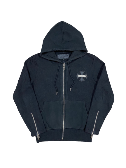 How UKChromeHeart x TravisMerch Stands Out