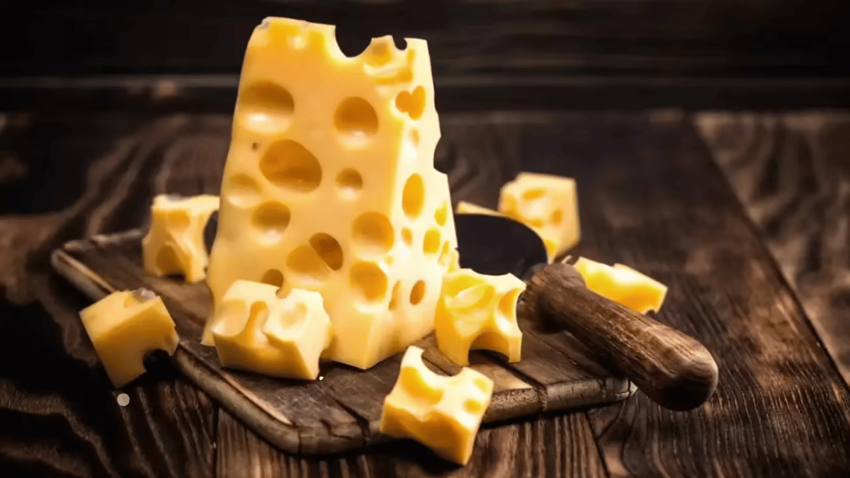 Cheddar Cheese Market Unwrapped: Flavor, Innovation & Global Appeal