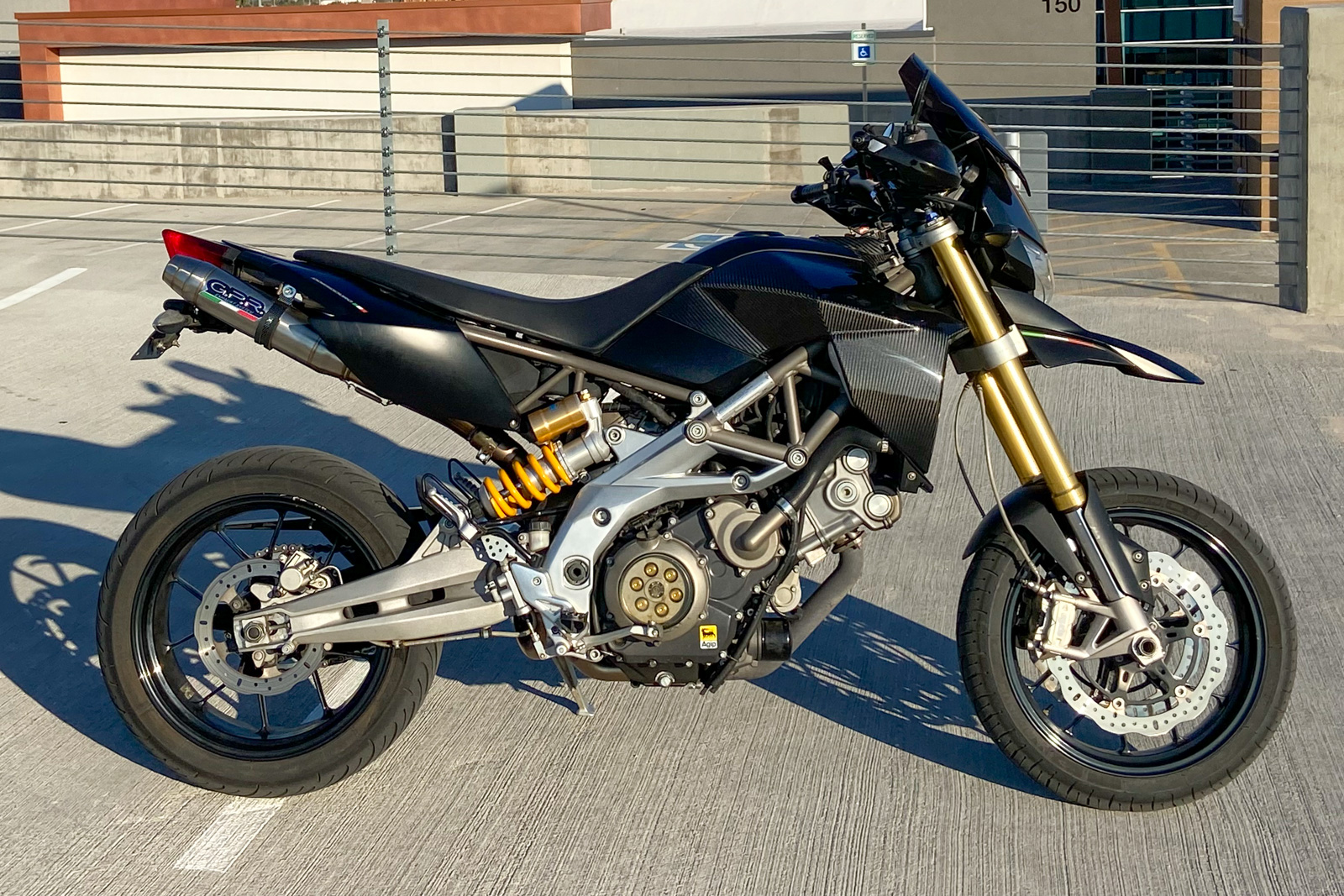 Aprilia Dorsoduro 750 – Street Bike with Power & Style