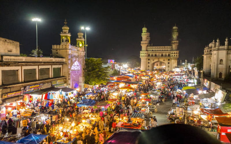 A Foodie’s Guide to the Best Street Food in Hyderabad