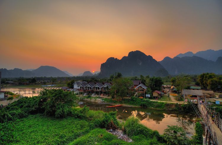 Vang Vieng Outdoor Fun – Kayak, Hike & Explore Nature