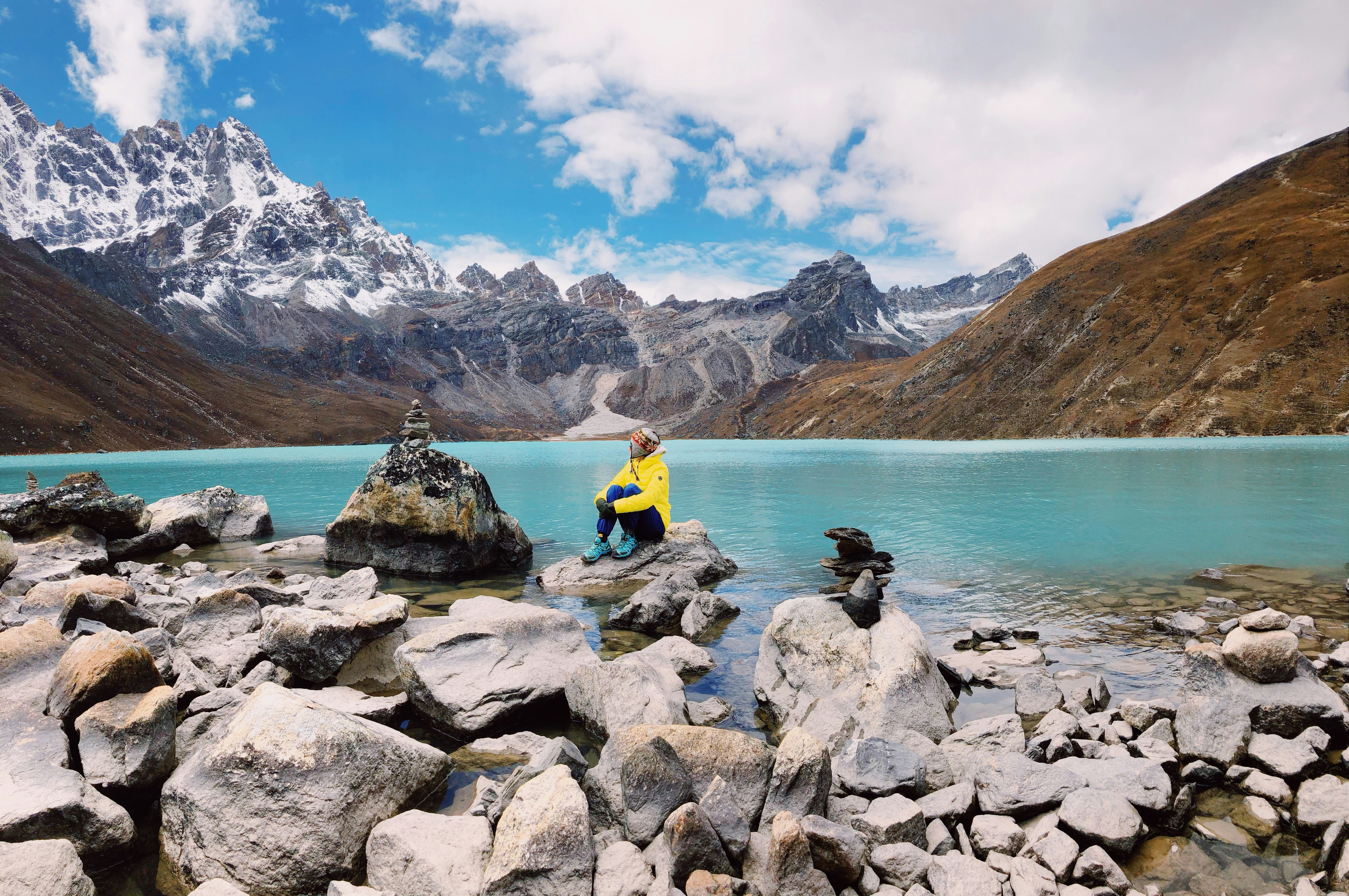 Behind the Beauty of Gokyo: Why a Porter and Guide Make All the Difference