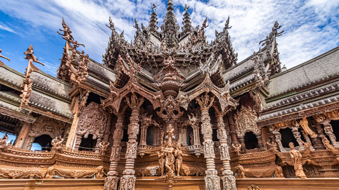 Exploring Pattaya’s Iconic Landmark: The Sanctuary of Truth