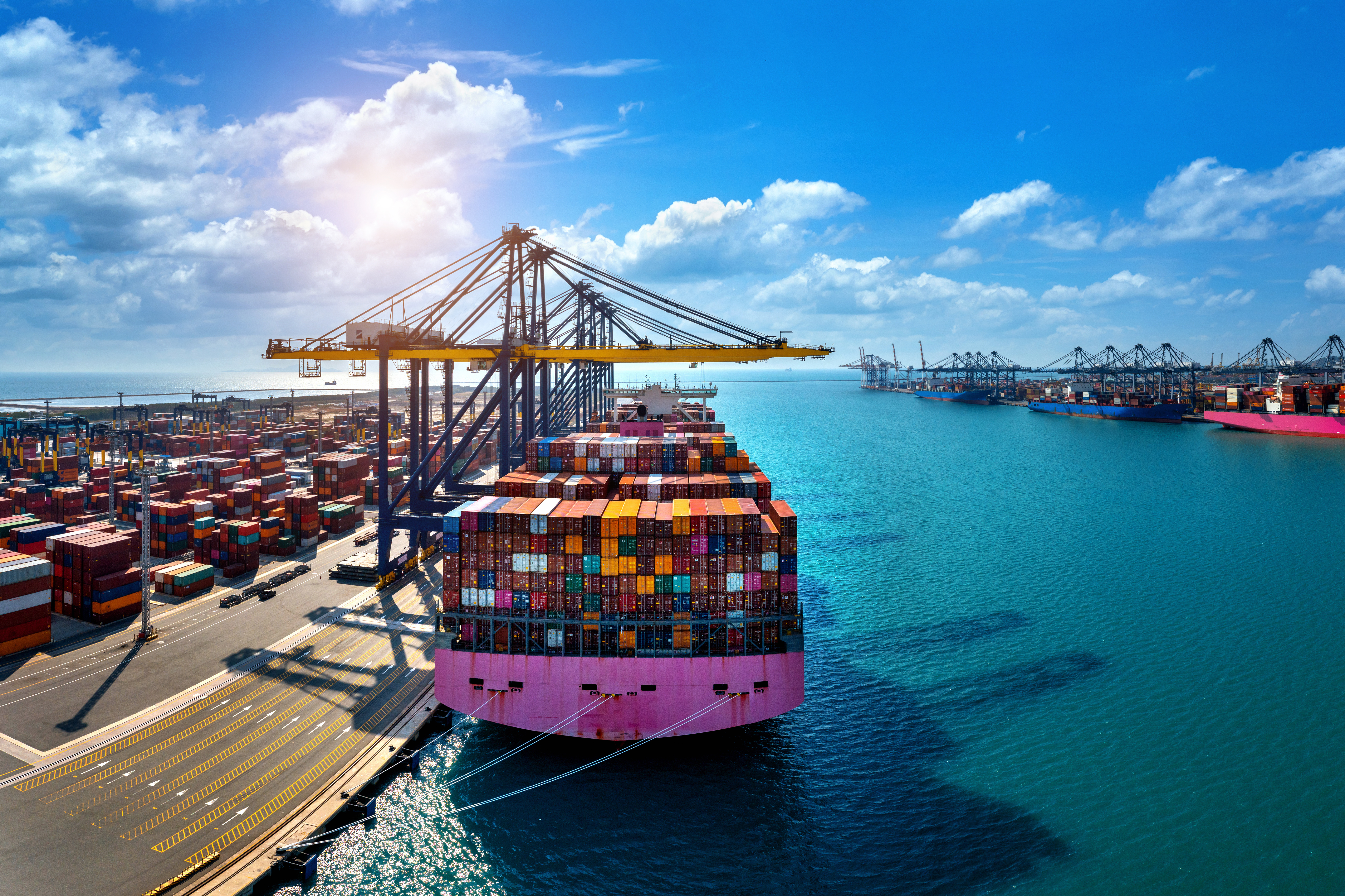 Simplifying Trade: Why Hiring a Customs Broker in Jamaica is Essential for Hassle-Free Clearance
