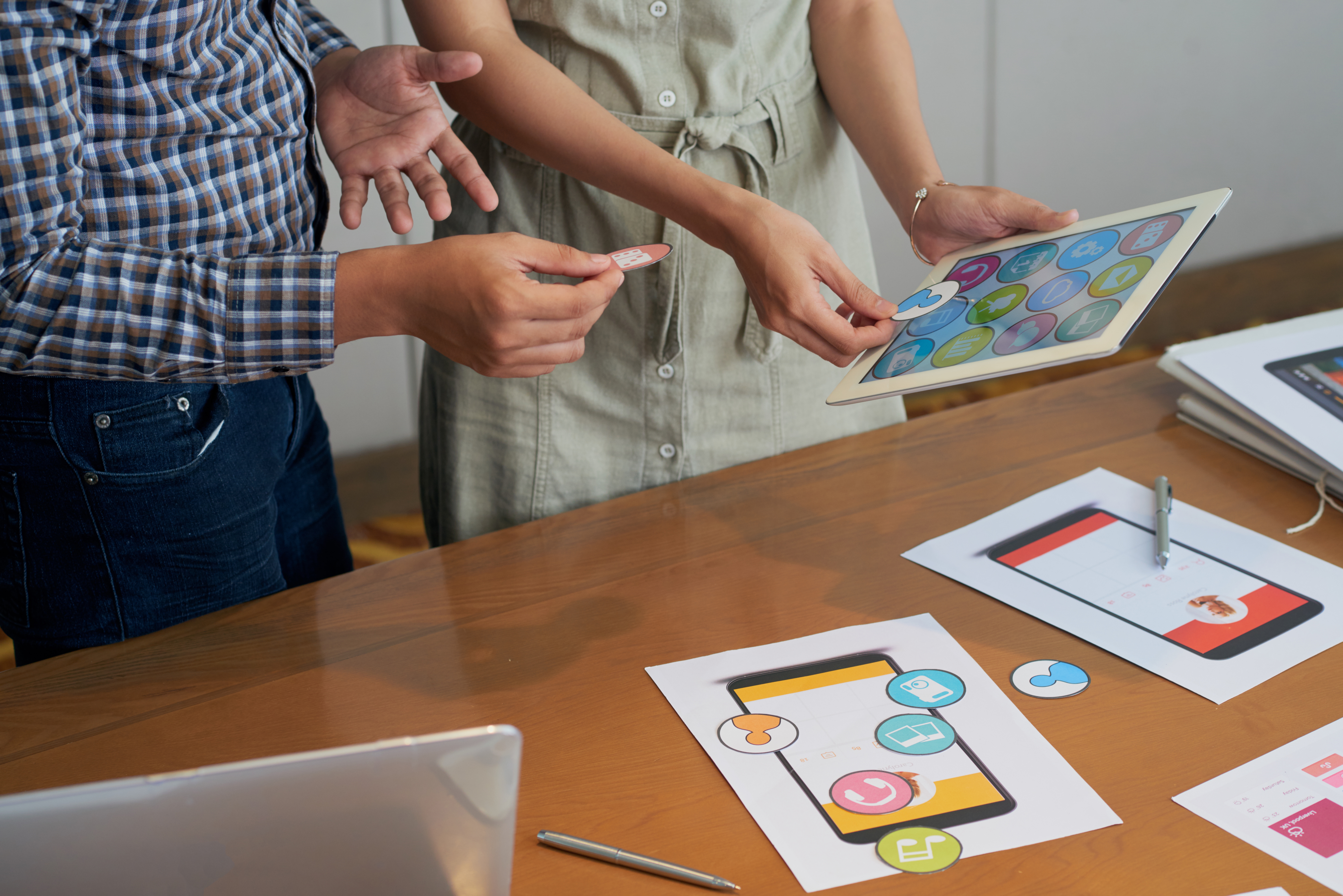 Cracking the Code of In-App Advertising: Types, Benefits & Winning Strategies