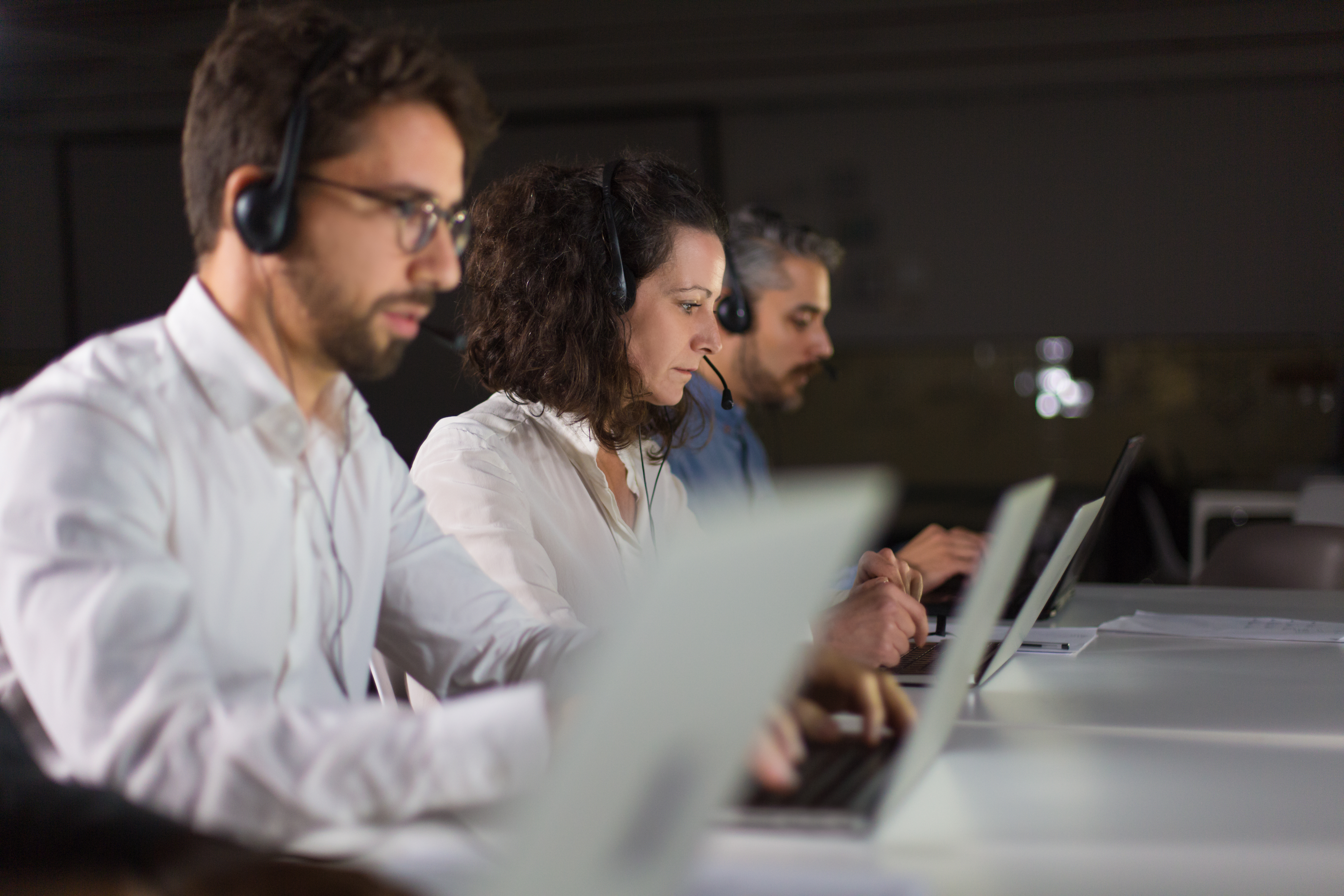 What Is an Inbound Call Center and How Does It Work?