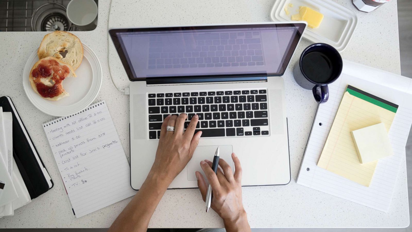 Revolutionizing Academic Integrity: How PaperWriter’s AI Detector Ensures Authenticity in Writing