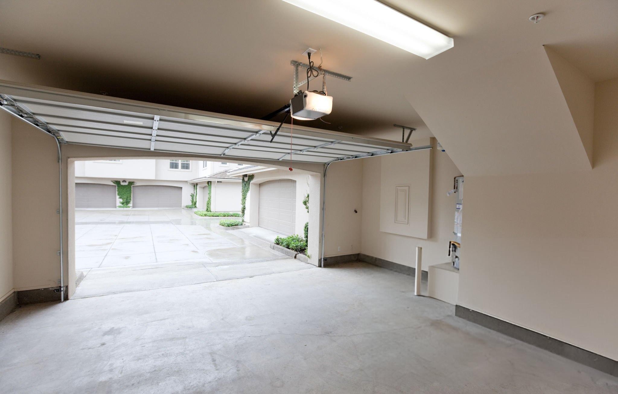 Garage Door Repair and Replacement Trends in Laguna Beach