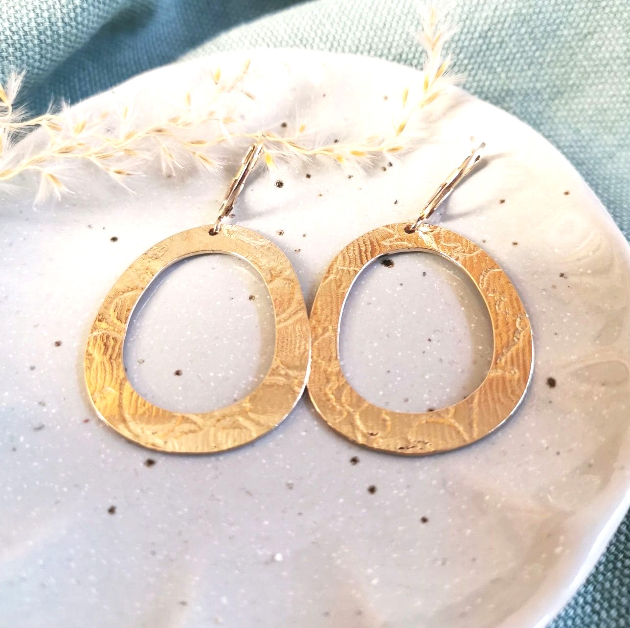 Cilea Bijoux: The Artistry of Boucles d'oreilles artisanales femme in France