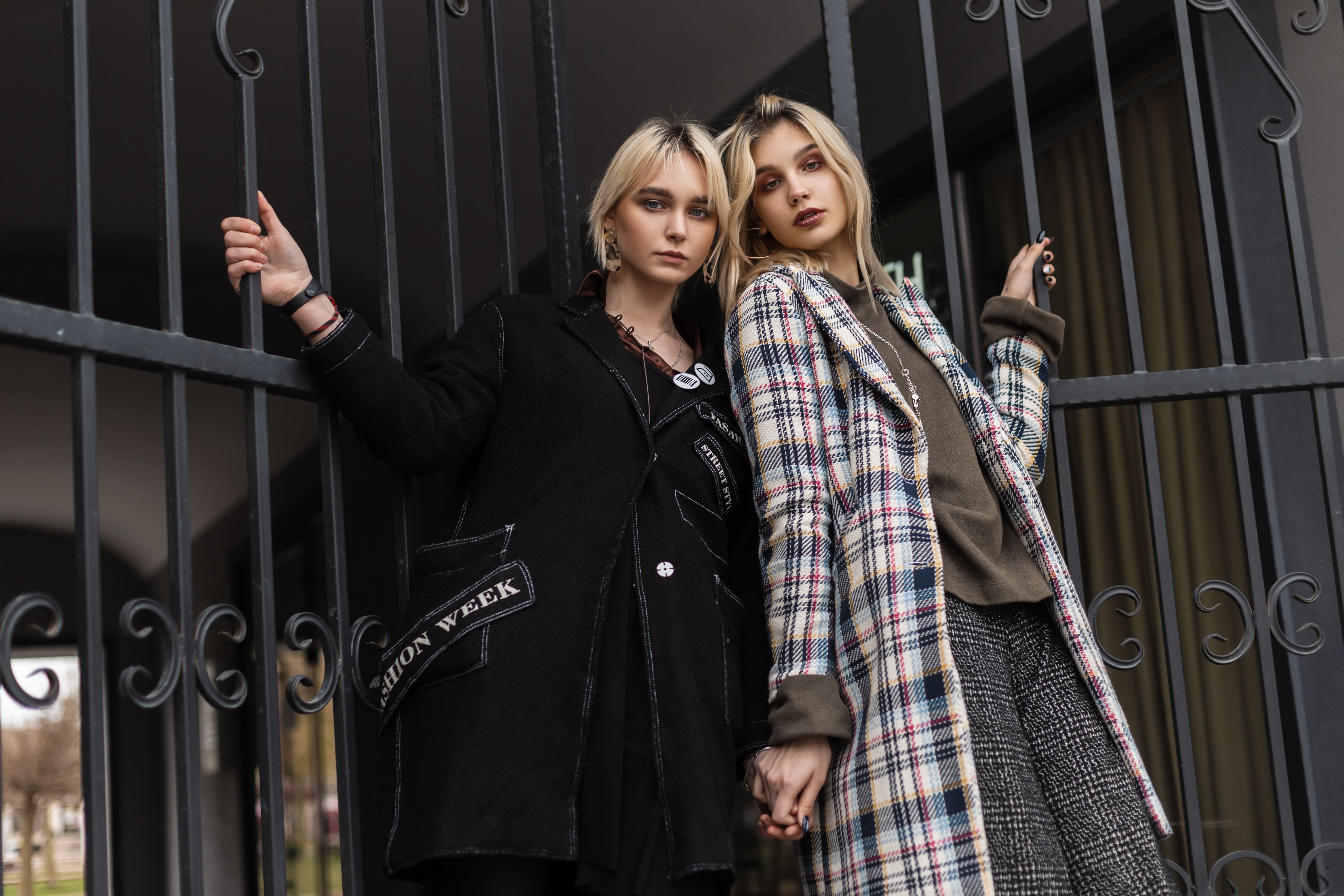 Retro Fashion Inspiration: What’s Trending and How to Style It in 2025