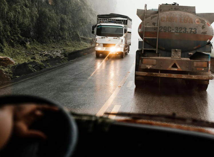 Exploring Utah Truck Driving Schools? CDL Solutions Makes ELDT Training Easy for Salt Lake City Drivers