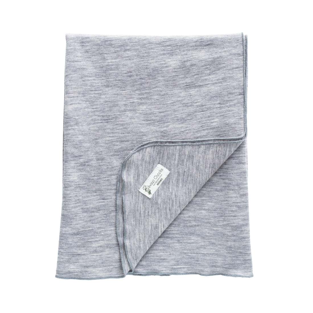 Newborn Photoshoot Must-Have: The Swaddle Blanket That Stole the Show