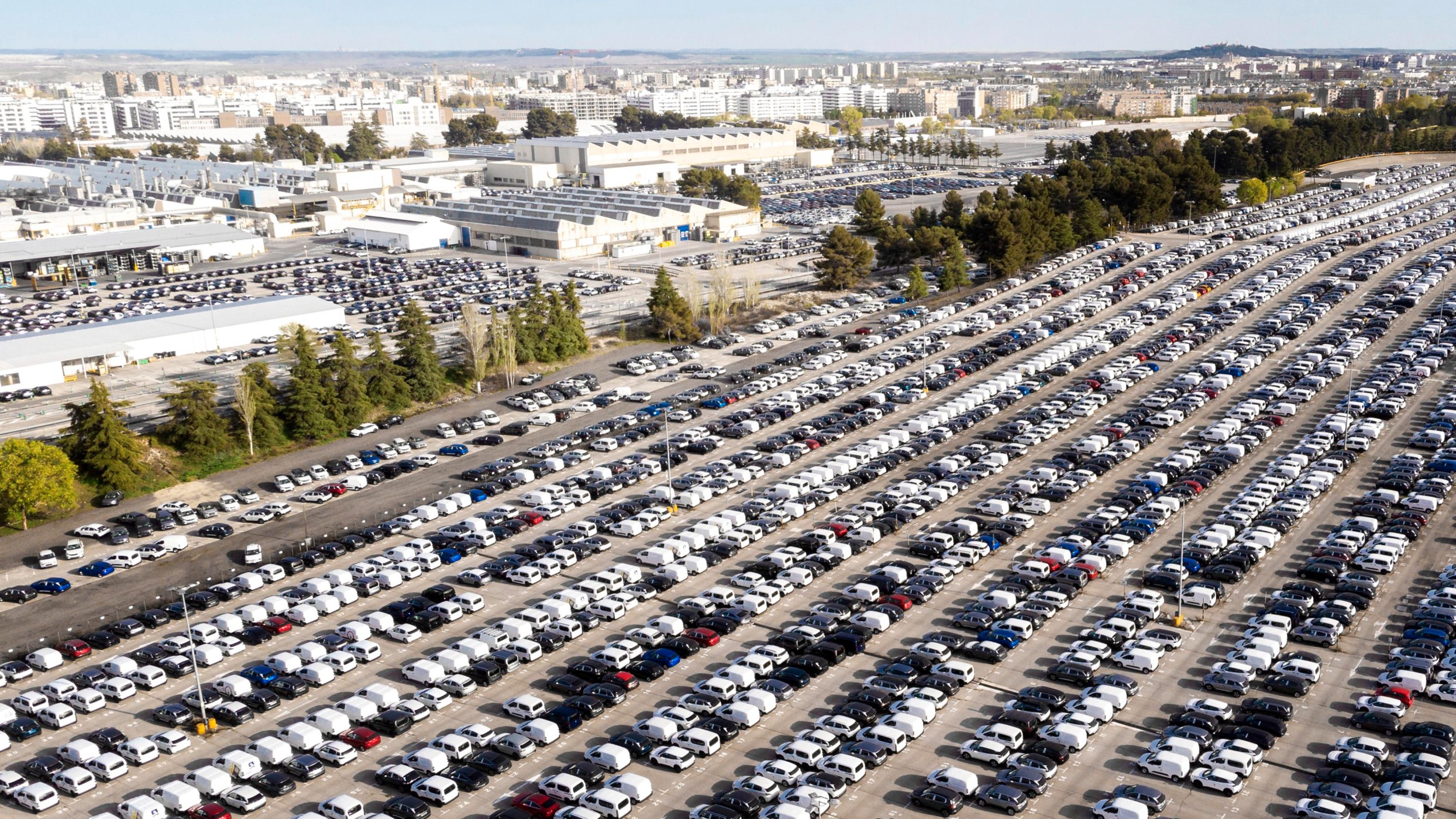Airport Parking or Rideshare? What’s More Cost-Effective in Sydney?