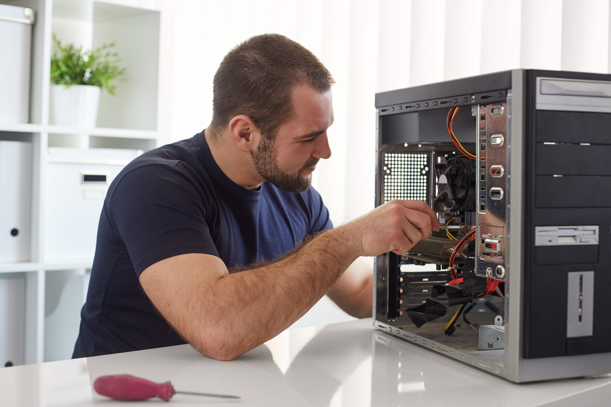 What On Site Computer Repair Typically Includes for Users