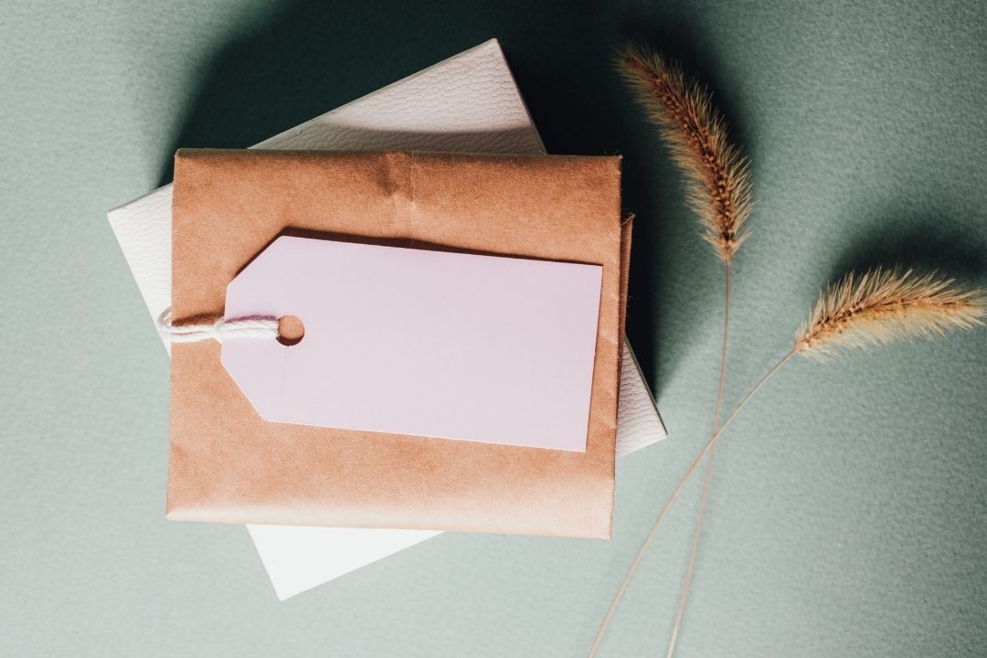 Think Outside the Box With Rubber Tags & Cheap Printing