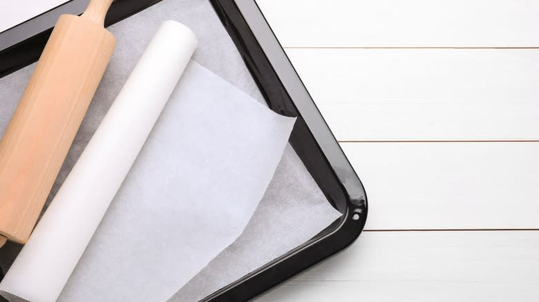 Custom Wax Paper – Perfect for Restaurants, Bakeries, and Cafés