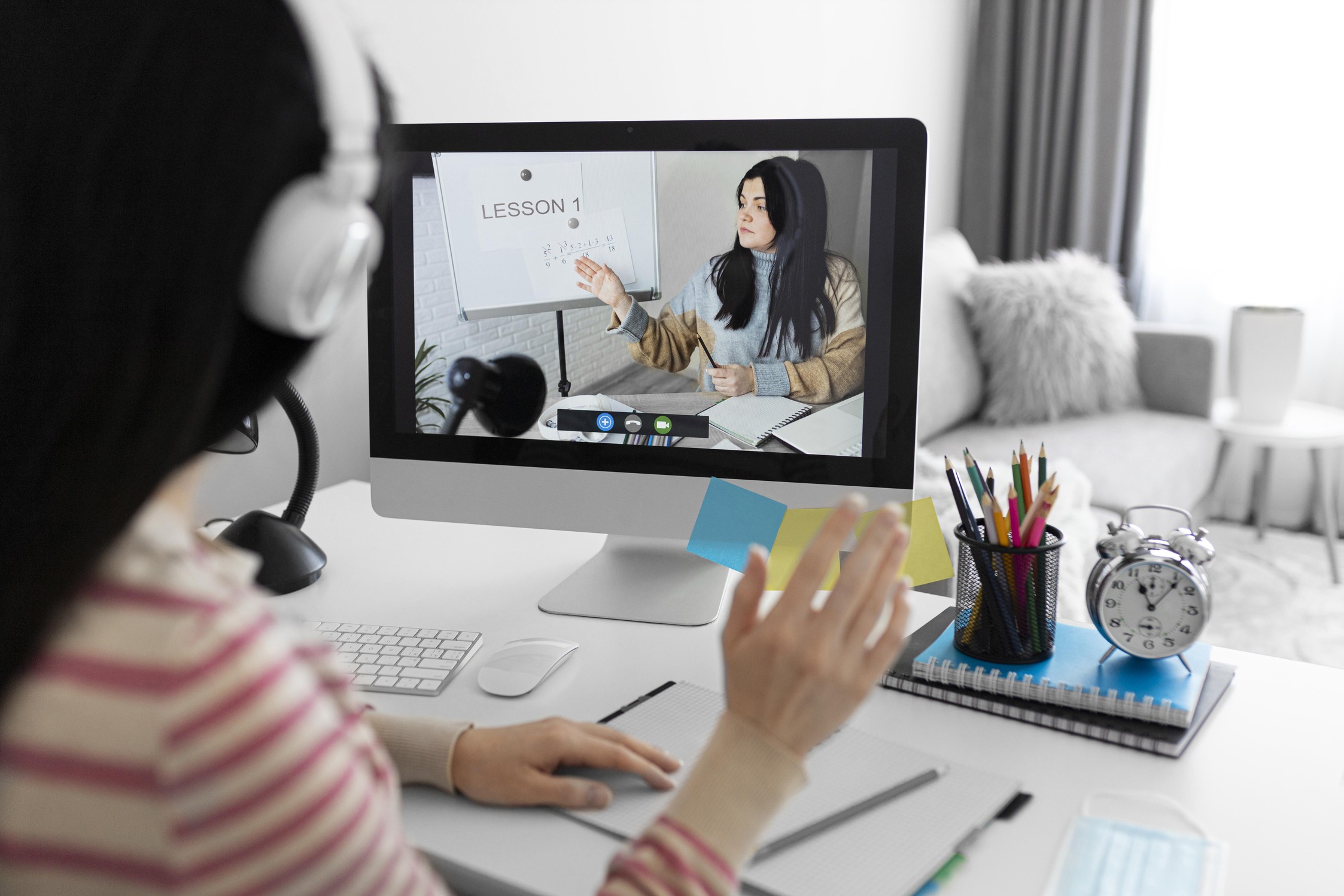 Take My Online Class for Me: Pros, Cons, and Smart Alternatives
